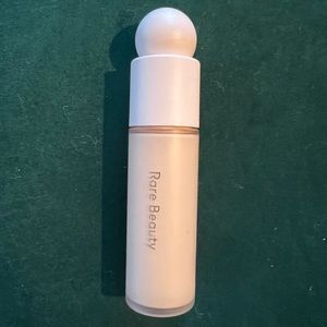Rare Beauty Liquid Touch Weightless Foundation 110N